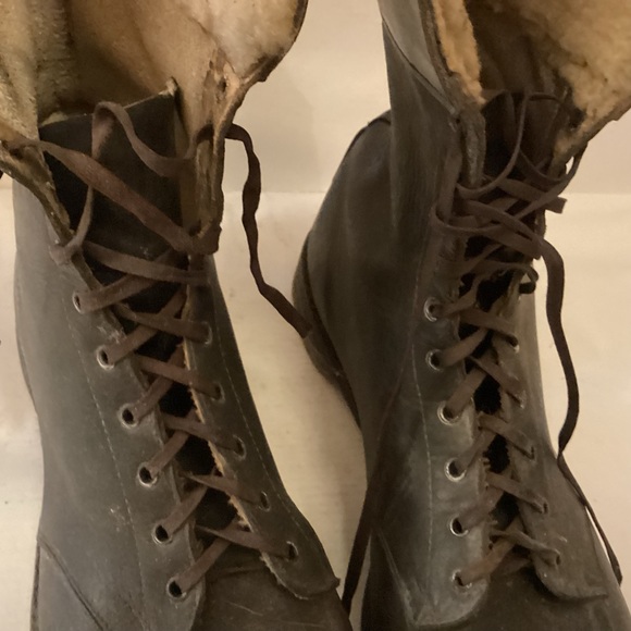 Vintage Industrial work boots by O’Sullivan - Picture 8 of 13